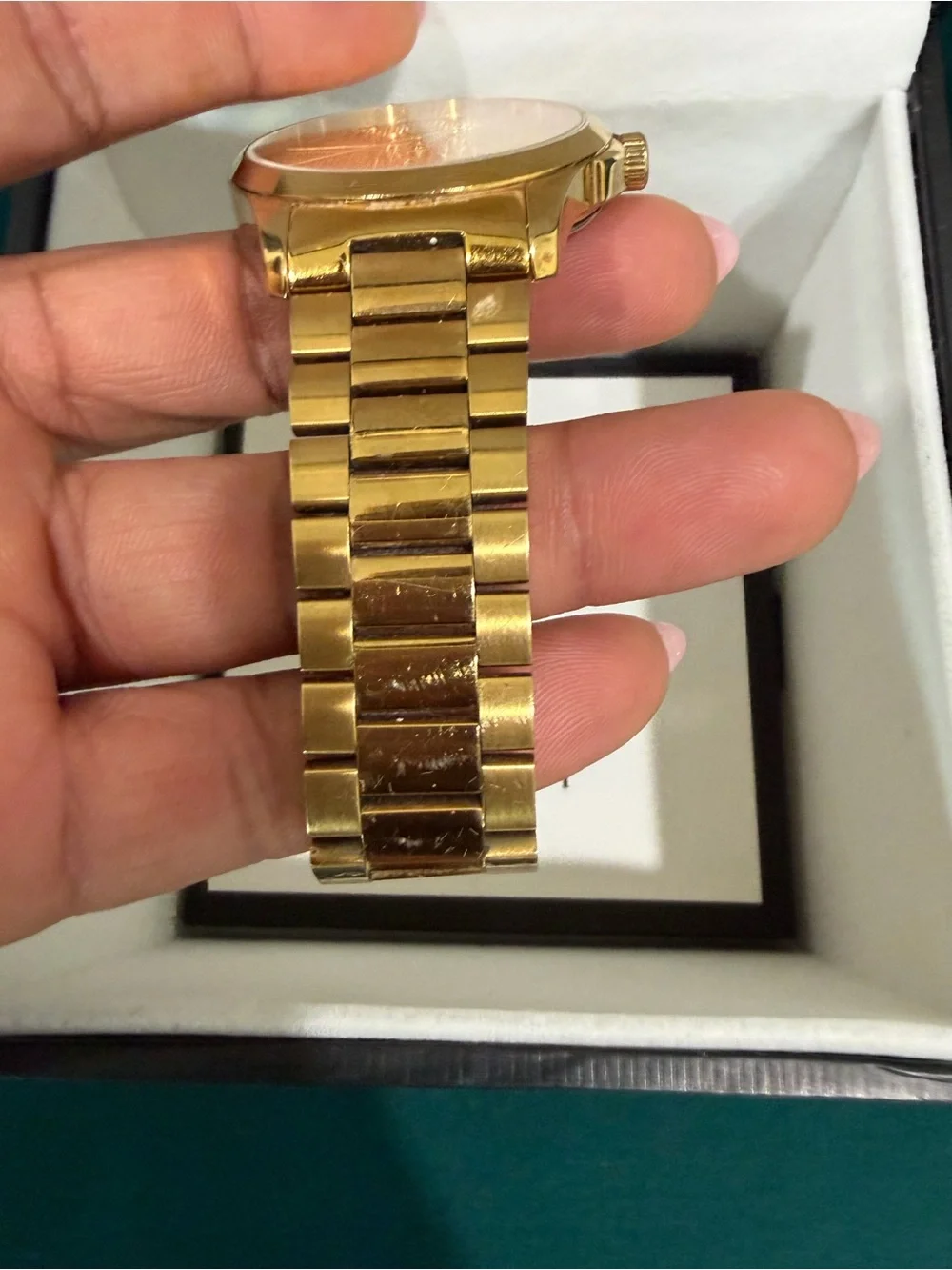 Gucci Gold Textured Dial Men's Bracelet Watch